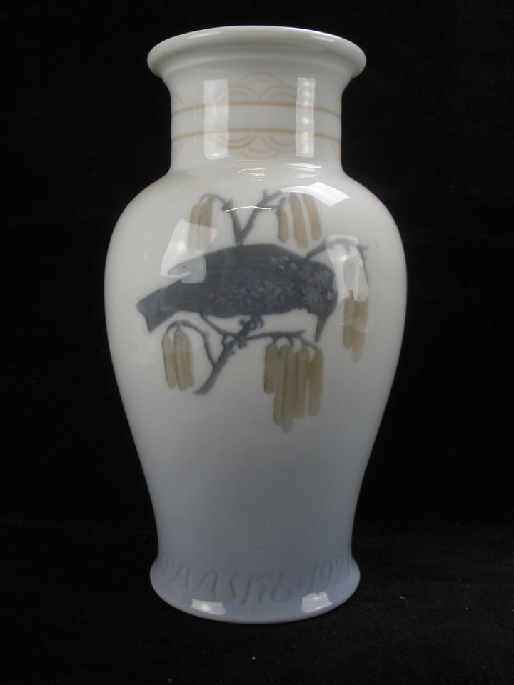 Vase med fugl - Påsken 1921 Royal