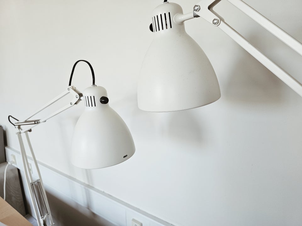 Skrivebordslampe Luxo L-1