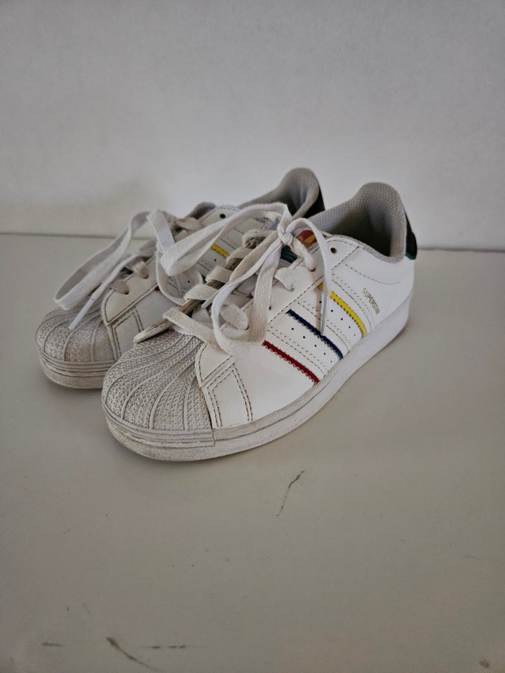 Sneakers, str. 32, Adidas