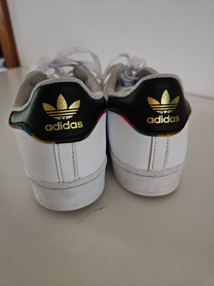 Sneakers, str. 32, Adidas