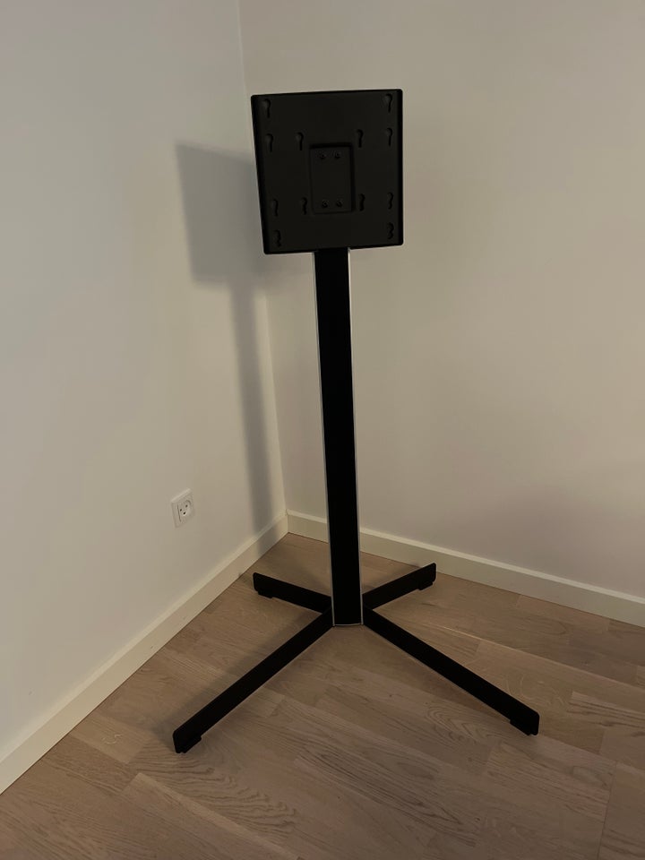 TV stander, Vogels, Perfekt