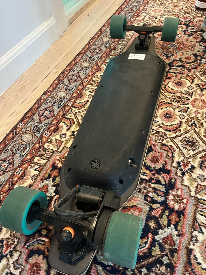 Longboard, Boosted Board