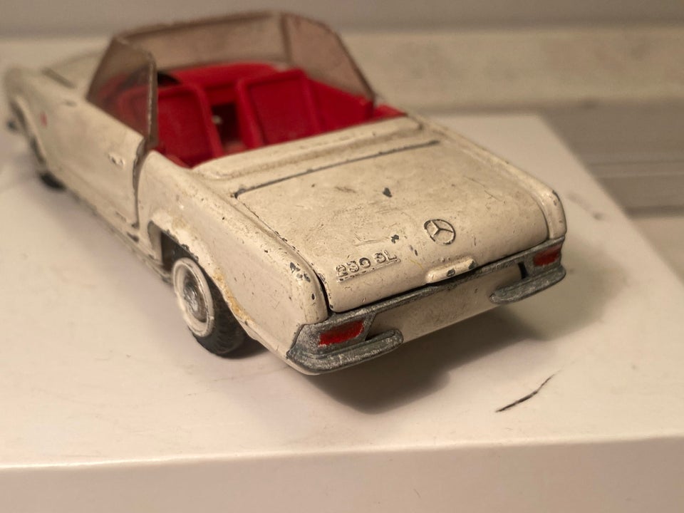 Modelbil, Tekno Mercedes 230 SL Nr