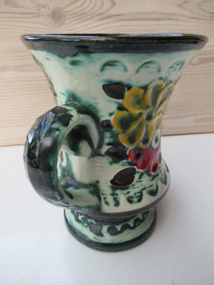 Vase W Germany