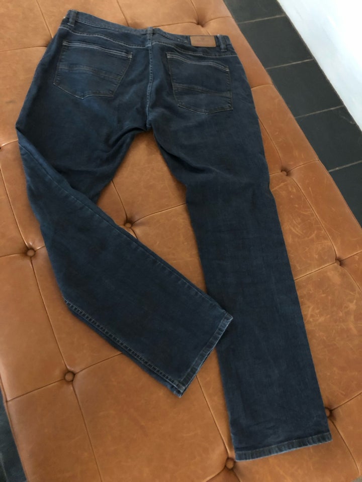 Jeans, Bison, str. 40