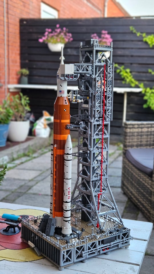 Lego andet, LEGO Nasa Artemis raket