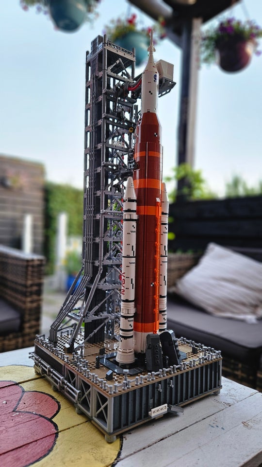 Lego andet, LEGO Nasa Artemis raket