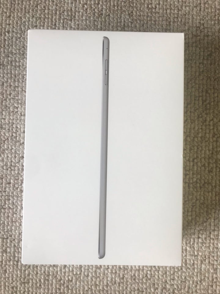 iPad mini 4, 16 GB, sort