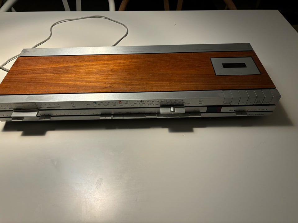 AM/FM radio, Bang  Olufsen,