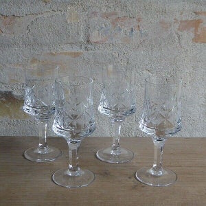 Glas 4