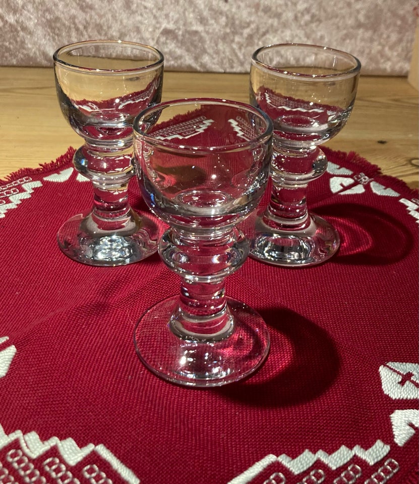 Glas, Snapseglas jægerglas ,