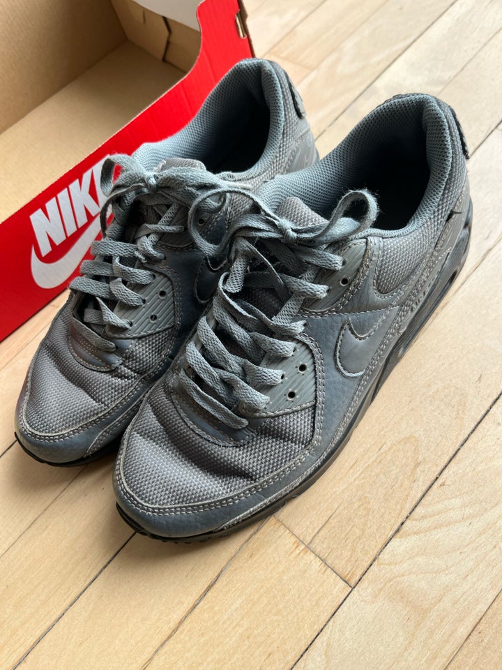 Sneakers, str. 41, Nike