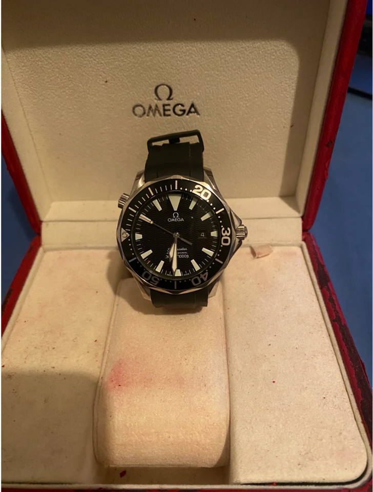 Herreur, Omega