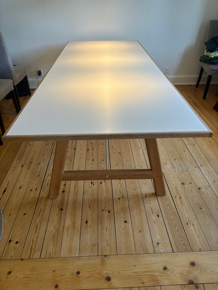 Spisebord Hvid hård-laminat med
