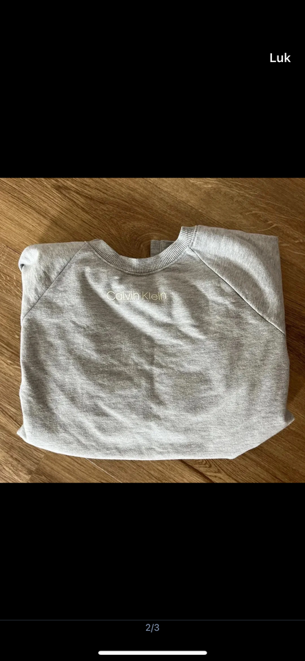 Sweatshirt, Calvin Klein, str. 34