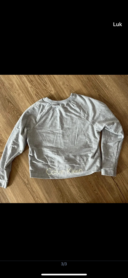 Sweatshirt, Calvin Klein, str. 34