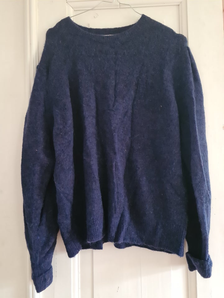 Sweater, Soft Rebels, str. 44