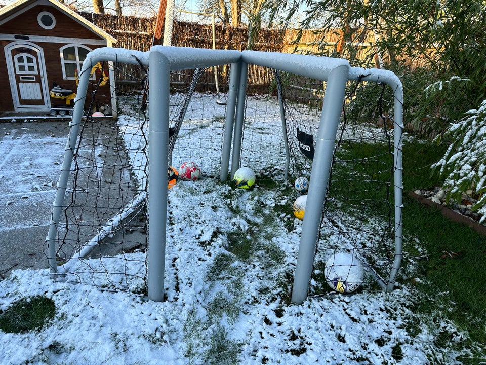 Fodboldmål, My hood