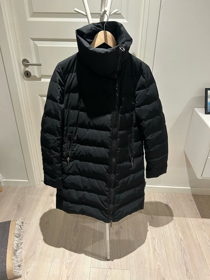 Dynejakke, str. 40, Moncler