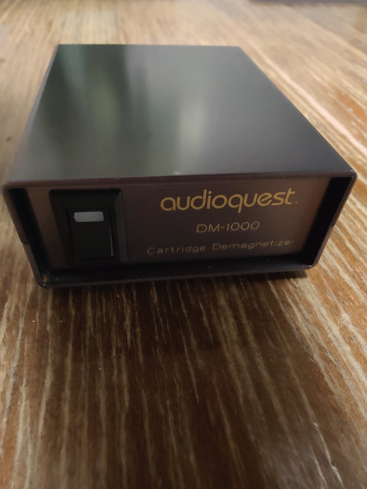 Andet, Andet, Audioquest DM-1000