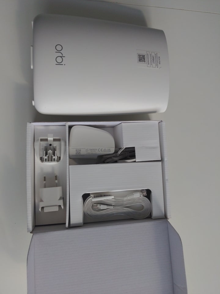 Router, wireless, Orbi