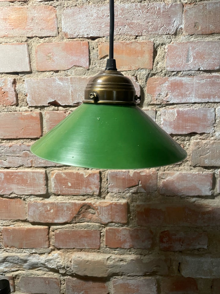 Anden arkitekt, Skomager lampe ,