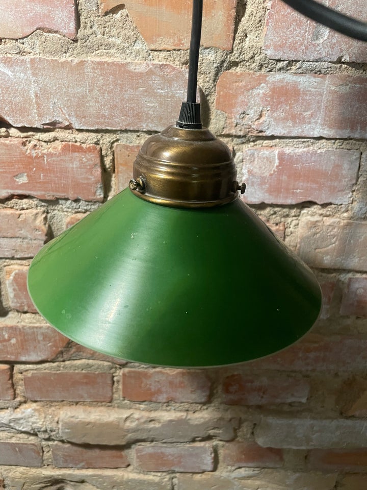 Anden arkitekt, Skomager lampe ,