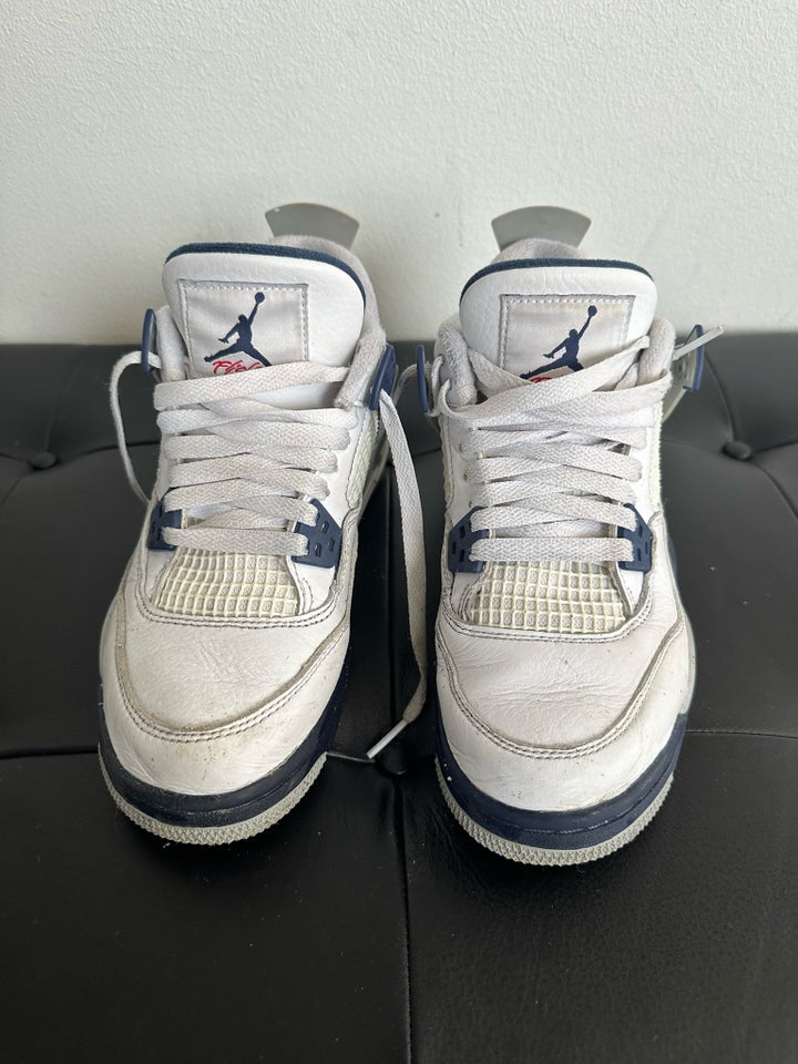 Sneakers, Nike Jordan 4 , str. 38