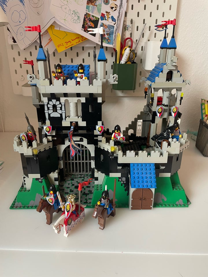 Lego Castle, Model 6090