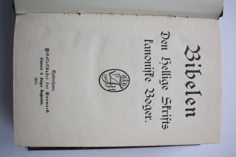 Dansk bibel 1911 i gotisk skrift