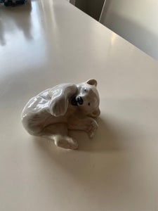 Porcelæn liggende isbjørn Royal