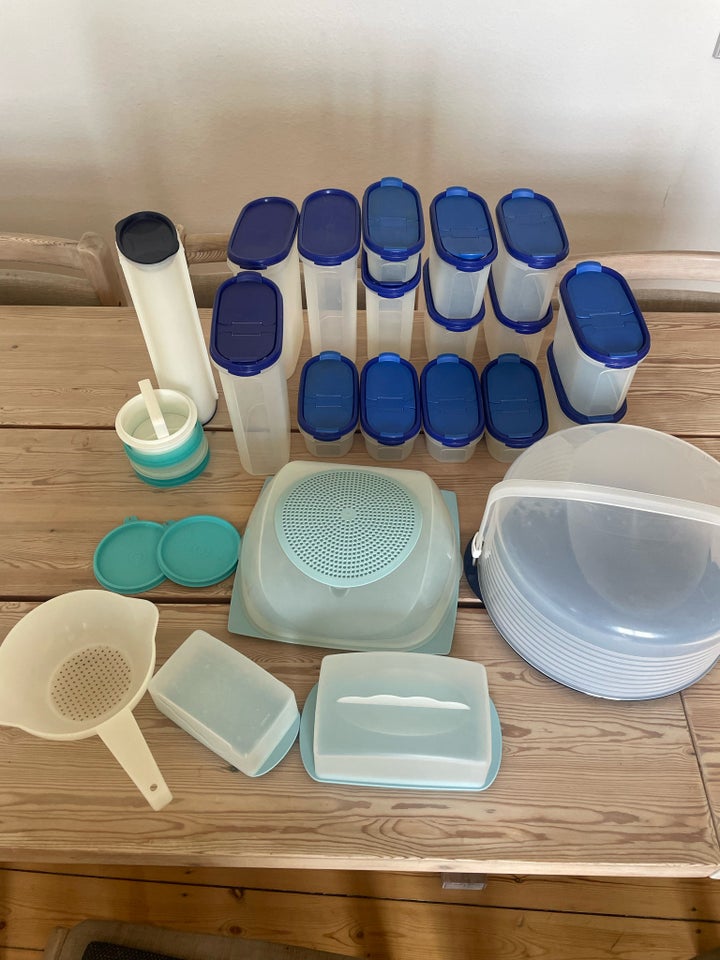 Diverse Tupperware Sælges