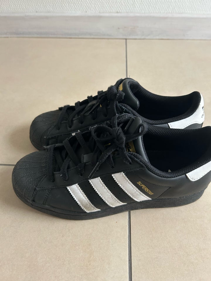 Sneakers, str. 39,5, Adidas