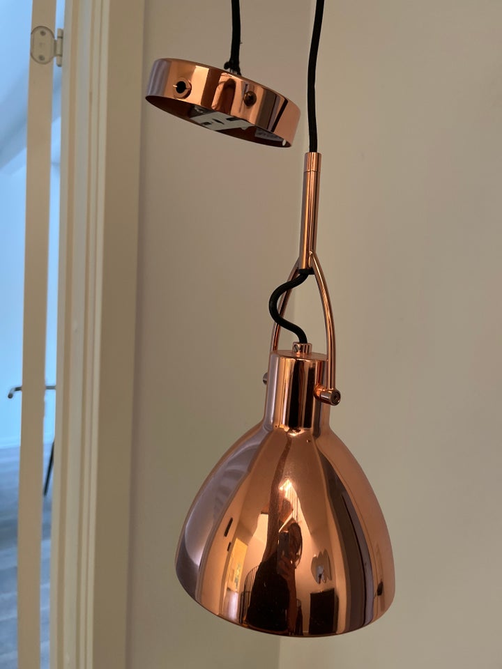 Anden loftslampe, ILVA