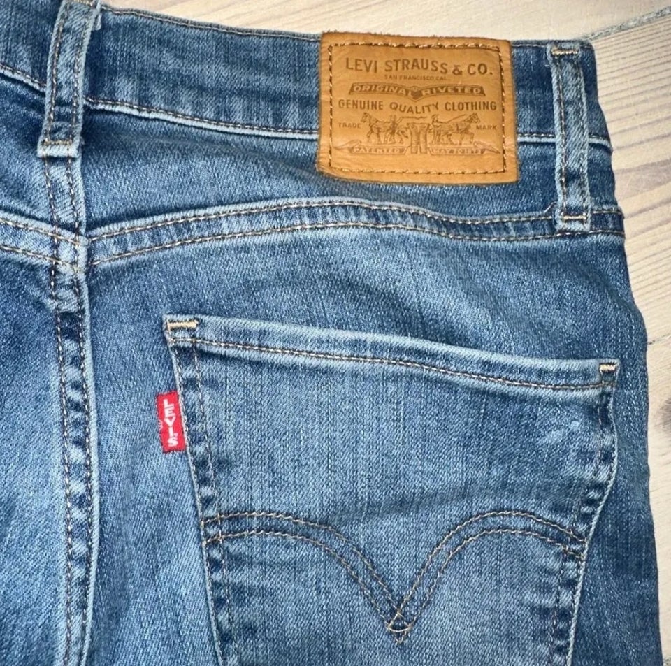 Jeans, Levis, str. 27