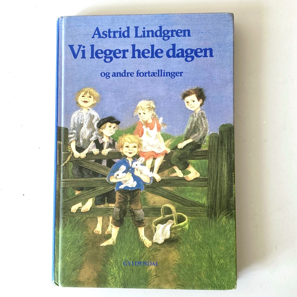 Vi Leger Hele Dagen Astrid