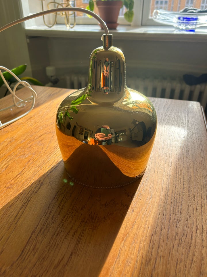 Alvar Aalto, Golden bell, Lamp