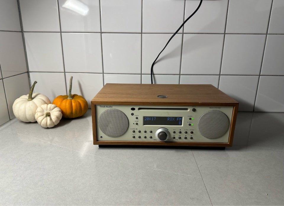 AM/FM radio, Tivoli, System bt