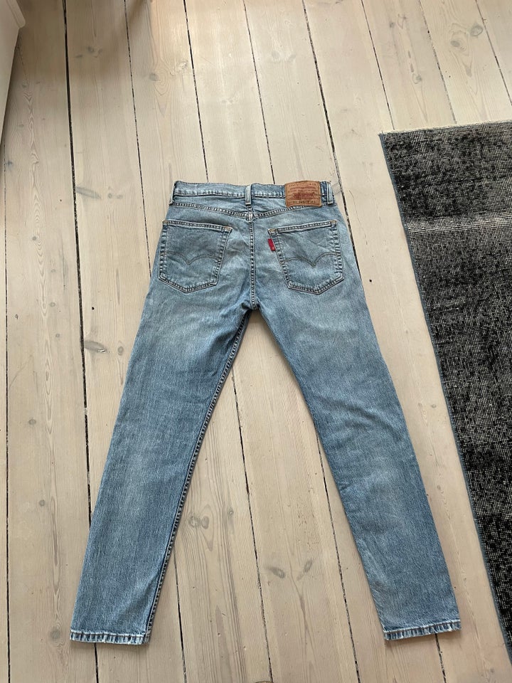 Jeans, Levis, str. 33