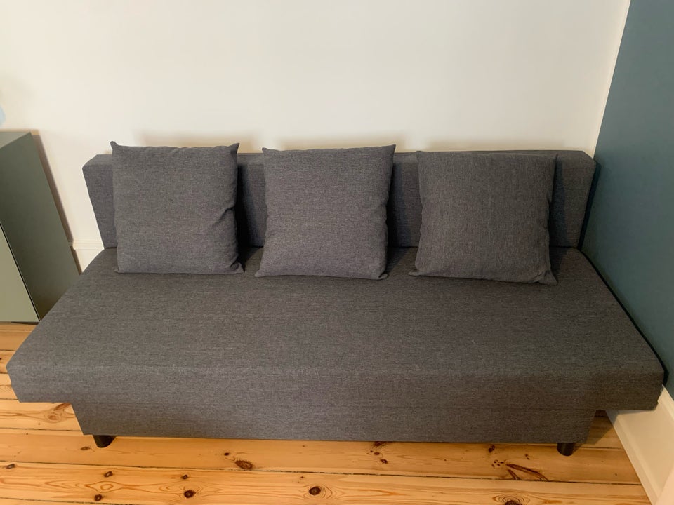 Sovesofa, Ikea, b: 135 l: 194 h: 42