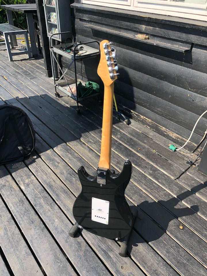 Elguitar, Behringer Iaxe 393