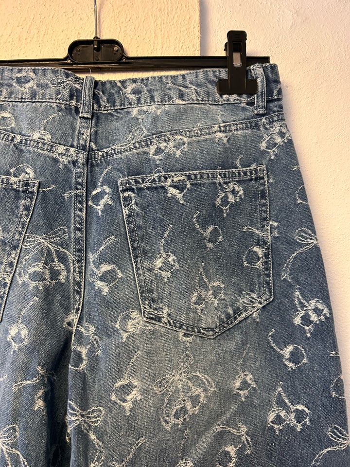 Jeans, Bershka, str. 36