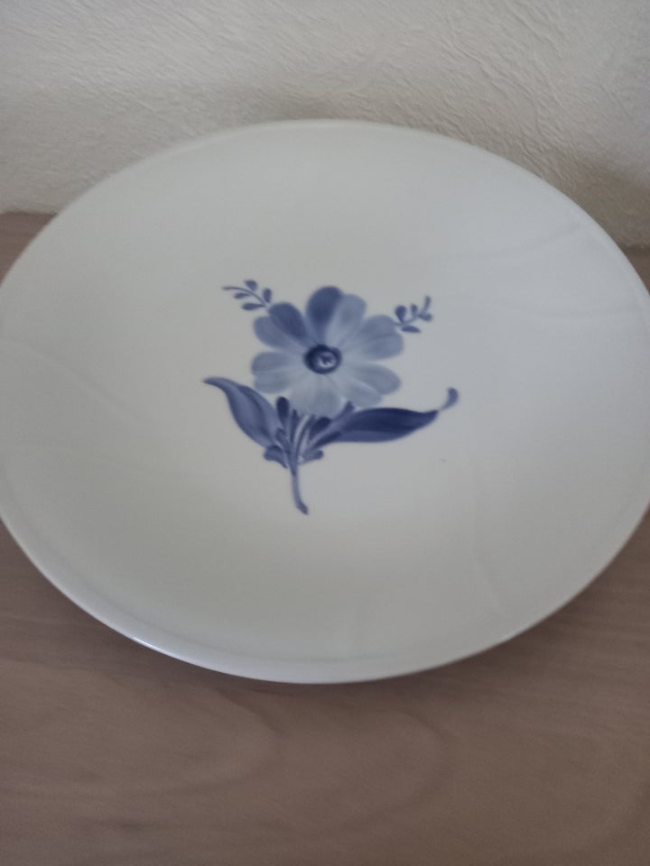 Porcelæn, Fad rundt, Blå blomst