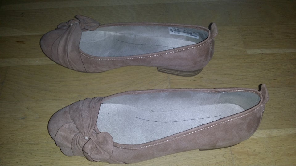 Loafers, str. 39