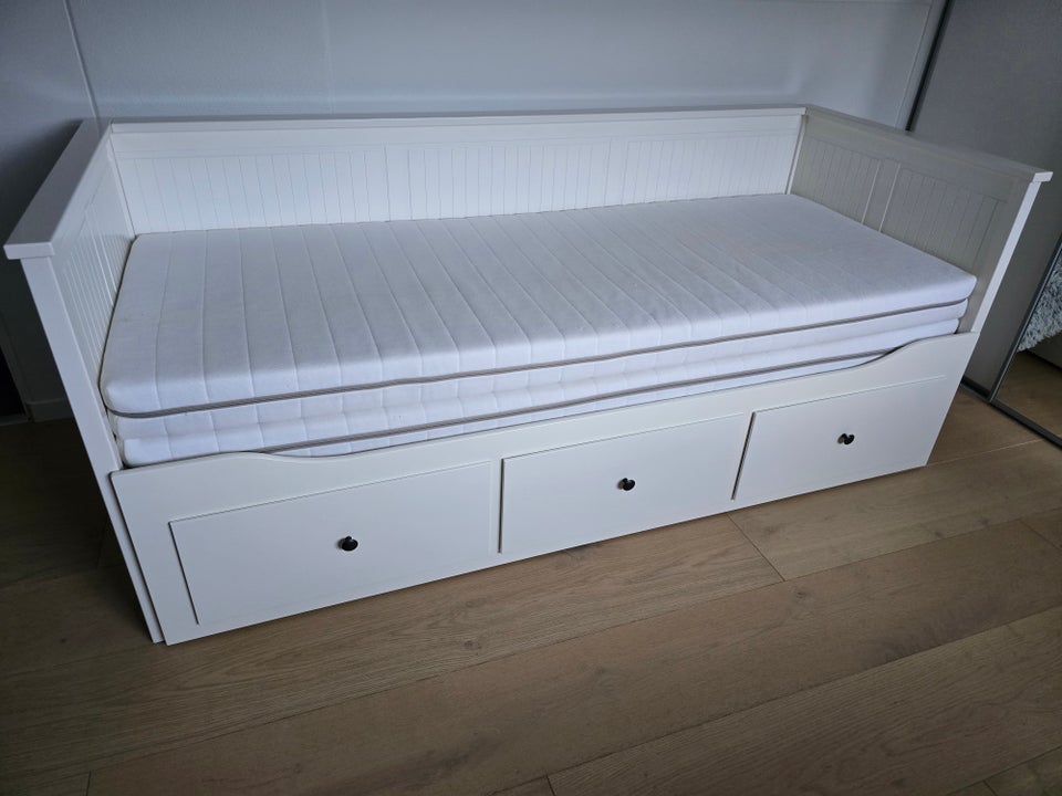 Sovesofa, Ikea Hemnes