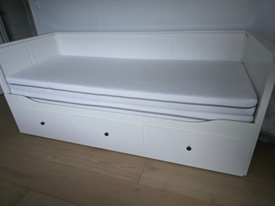 Sovesofa, Ikea Hemnes