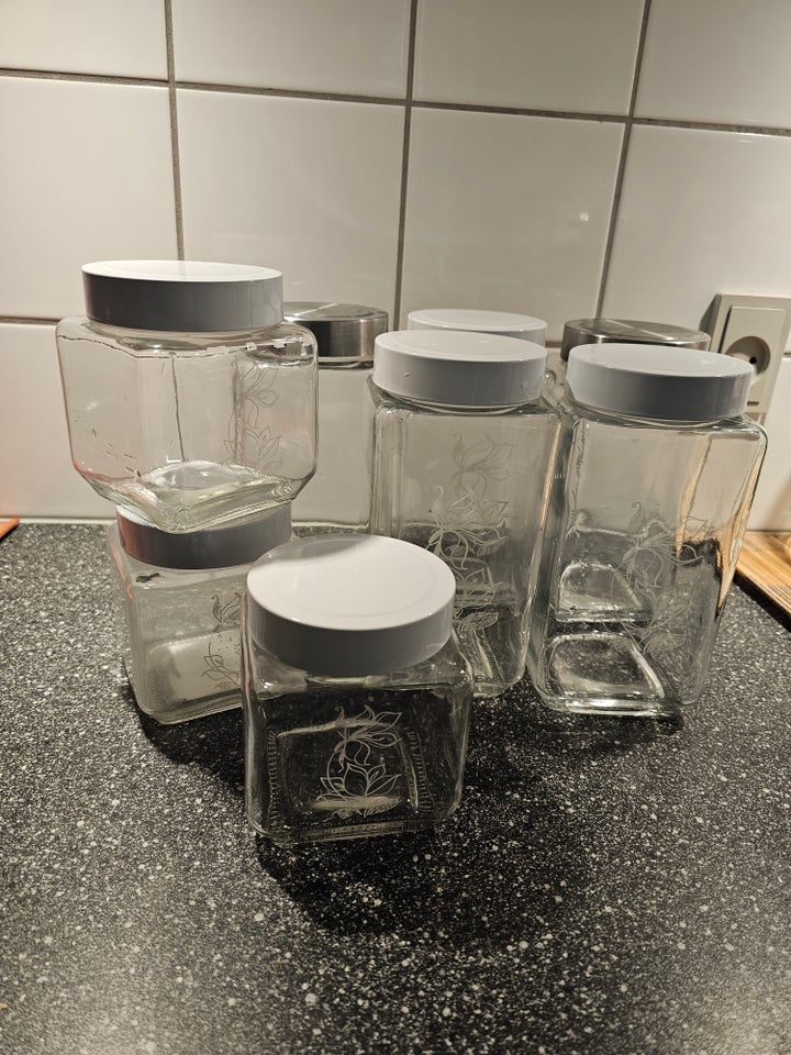 Glas, Storage containers