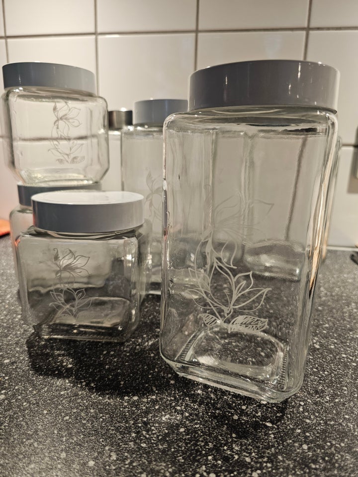 Glas, Storage containers