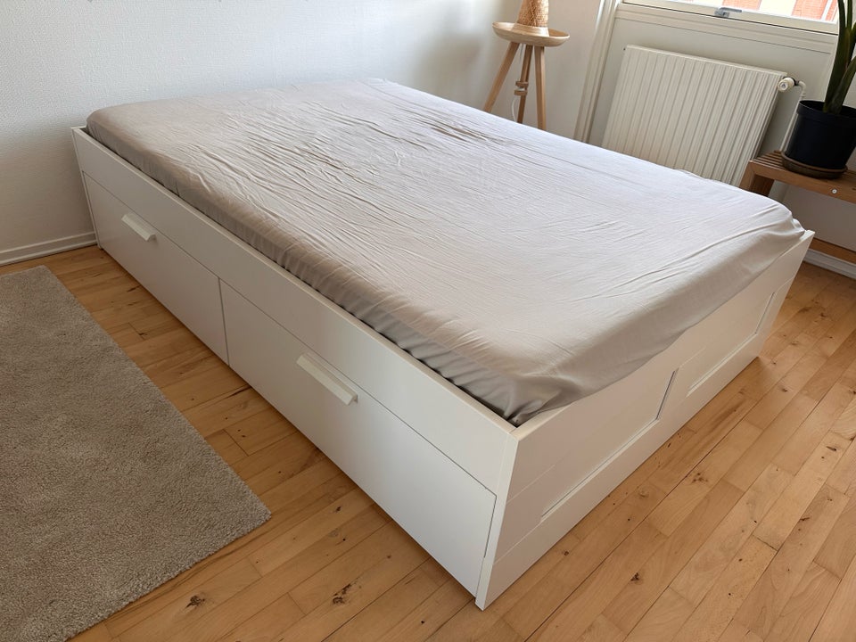 Dobbeltseng, IKEA, b: 160 l: 200