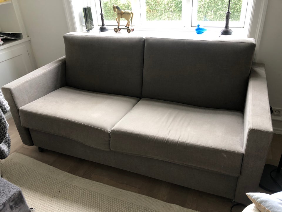 Sovesofa, b: 140 l: 195 h: 50